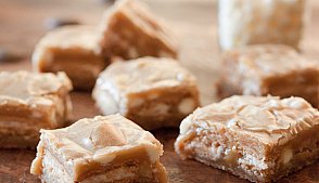 Блонди с ирисом и яблоками