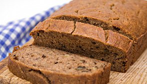 Кекс с фисташками