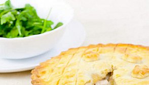 Пирог с капустой и ветчиной