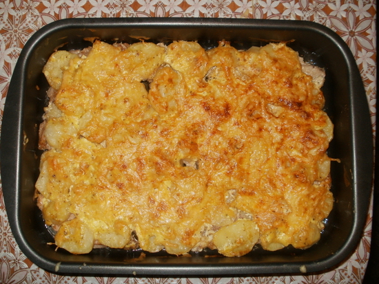 Свинина в духовке с картошкой