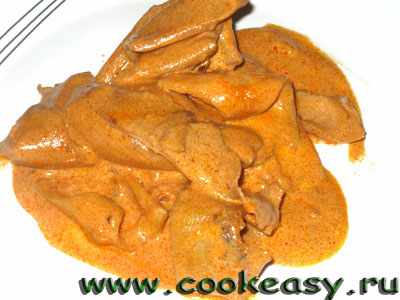 Кальмары в сливочно-томатном соусе