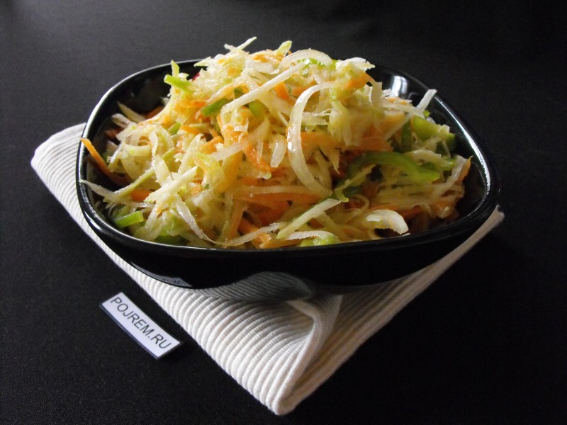 Кольраби с морковью