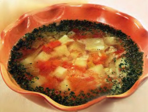 Бульон с овощами и рисом