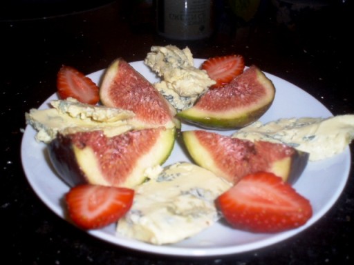 Французский десерт с рокфором