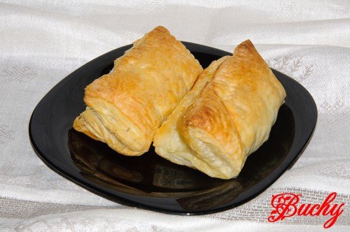 Шпроты в слойке