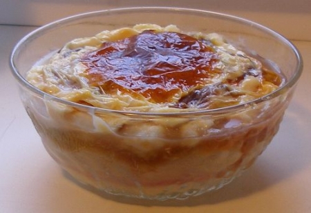 Гурьевская каша с орехами и фруктами