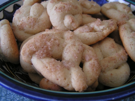 Крендельки с корицей