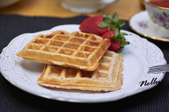 Вафли с клубникой