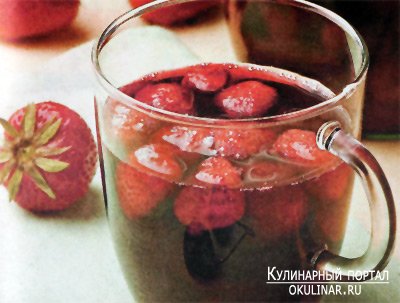 Компот из клубники с черешней
