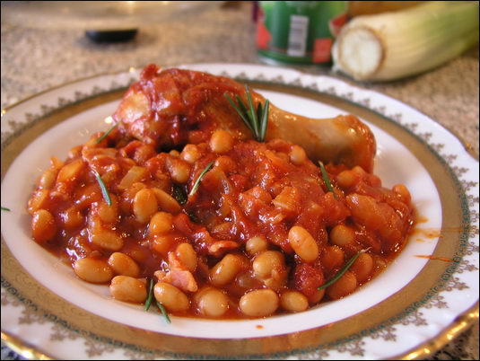 Фасоль в томатном соусе