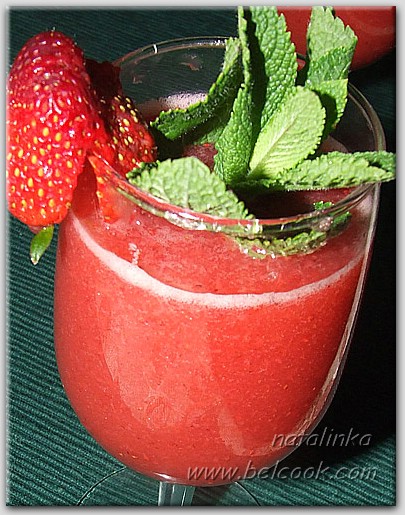 Клубничный коктейль