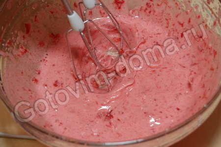 Напиток яично-ягодный