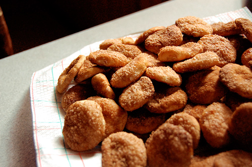 Печенье с корицей и орехами