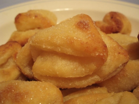 Печенье творожное с изюмом