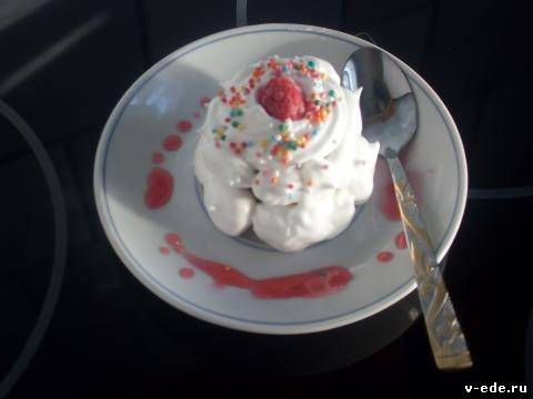 Пирожное Ягодка