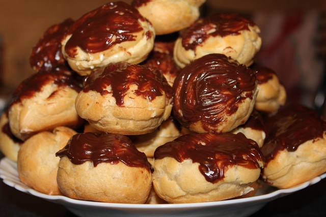 Заварное пирожное с кремом