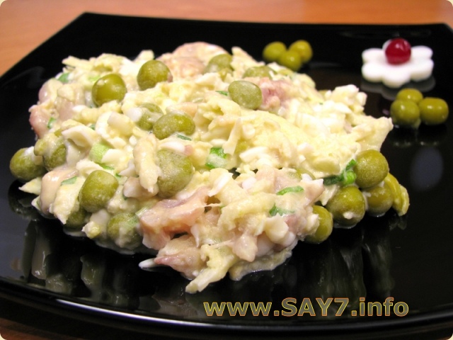 Салат со скумбрией