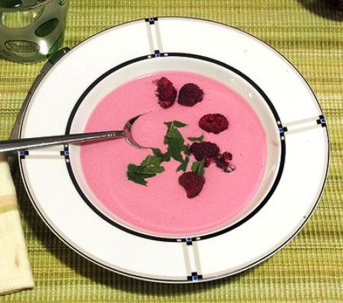 Суп малиново-смородиновый