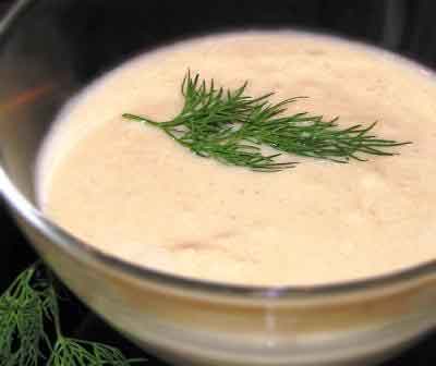 Суп-пюре куриный с фисташками