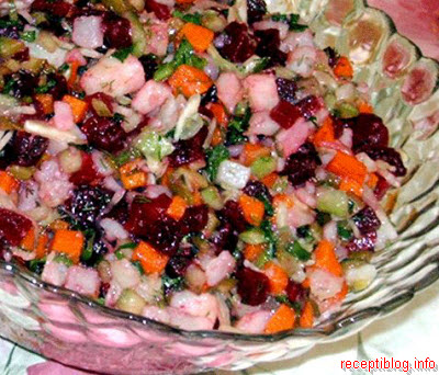 Летний винегрет с цветной капустой и вареными овощами