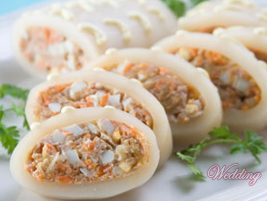 Кальмары, фаршированные паштетом