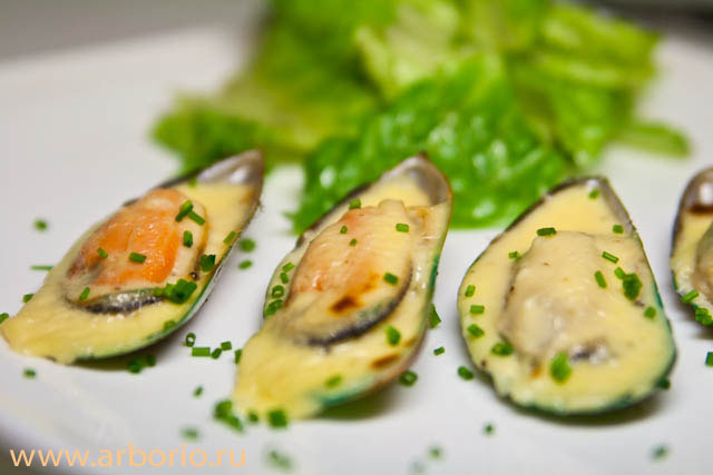 Запеченные мидии