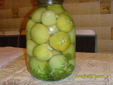 Зеленые помидоры с чесноком